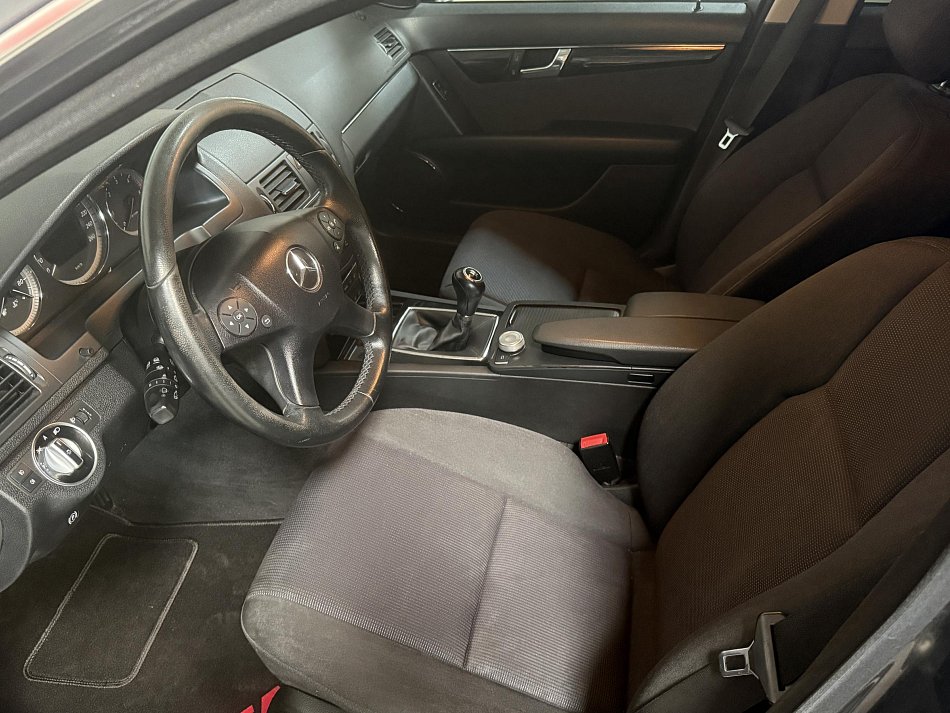 Mercedes-Benz Třída C 2.2 CDI  C 220