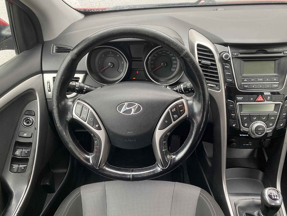 Hyundai I30 1.6 CRDI 