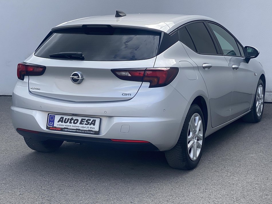Opel Astra 1.6 CDTi Edition