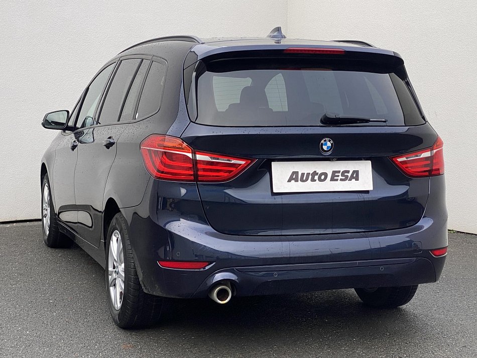 BMW Řada 2 1.5i  216i