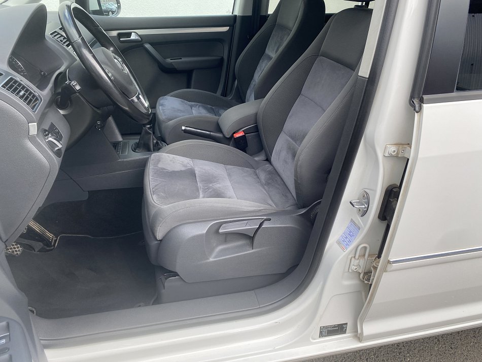 Volkswagen Touran 1.4TSi Highline