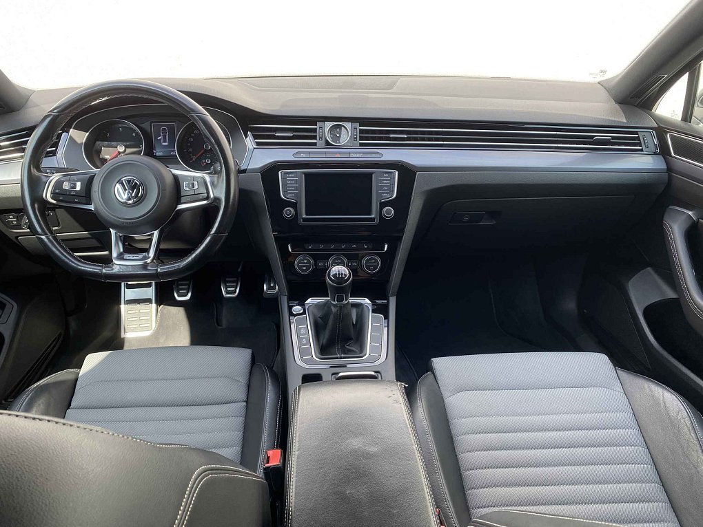 Volkswagen Passat 2.0 TDi 