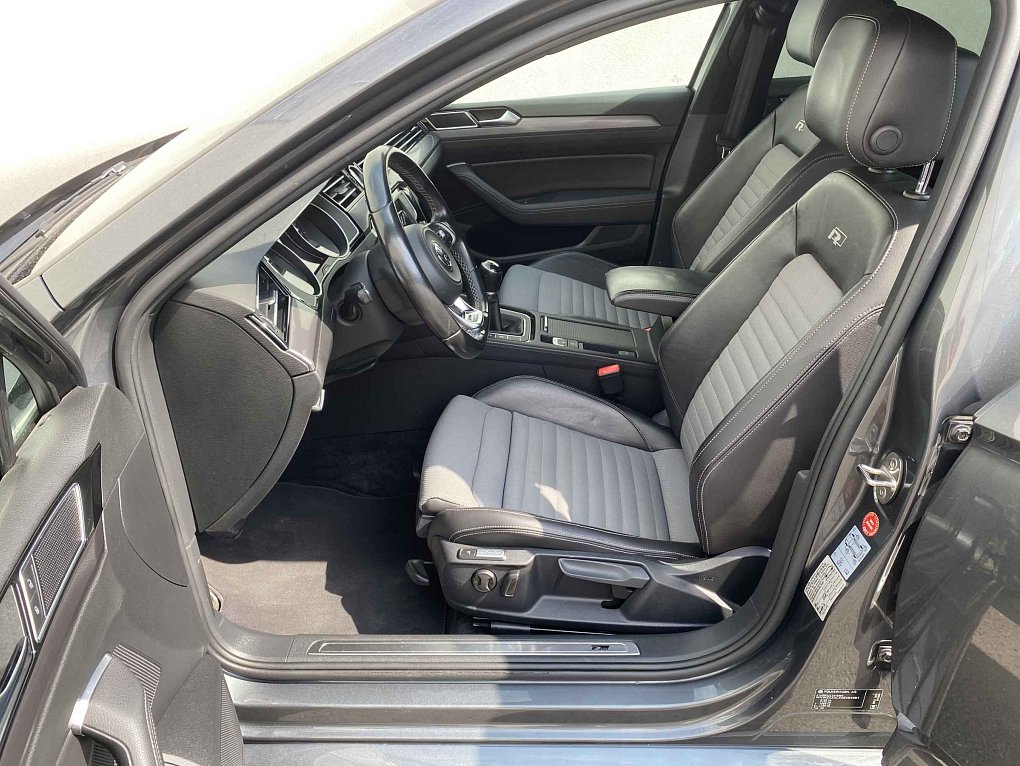 Volkswagen Passat 2.0 TDi 