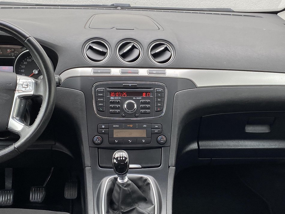 Ford Galaxy 2.0 TDCi Trend 7míst