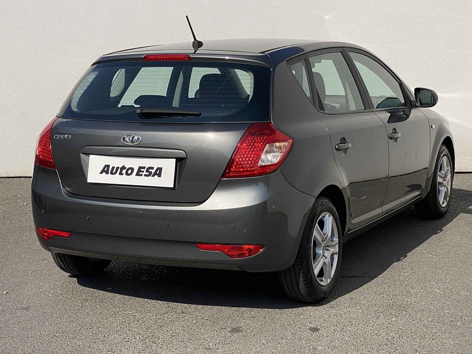 Kia Ceed 1.4i 