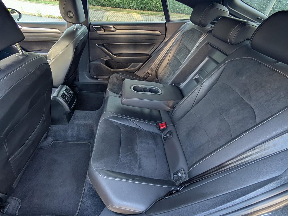 Volkswagen Arteon 2.0 TSi R-Line 4x4