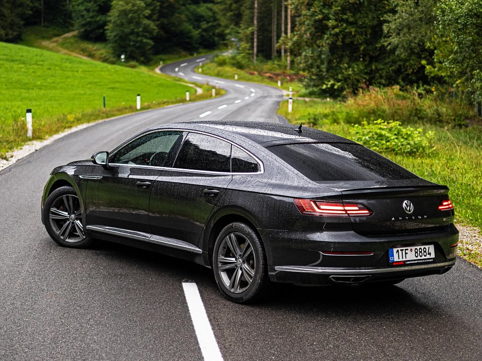 Volkswagen Arteon 2.0 TSi R-Line 4x4