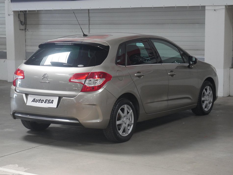 Citroën C4 1.6i 
