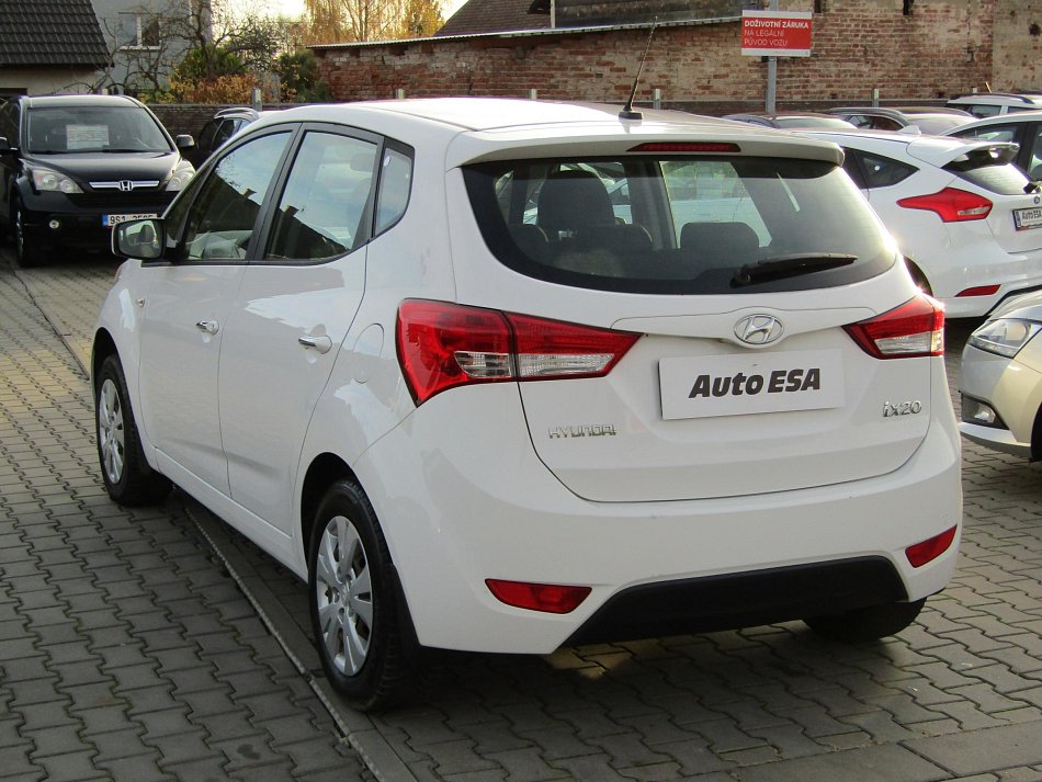 Hyundai Ix20 1.4i 