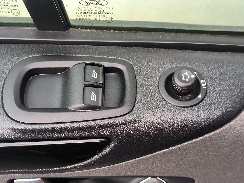 Ford Transit Custom 2.0TDCi Limited 5míst