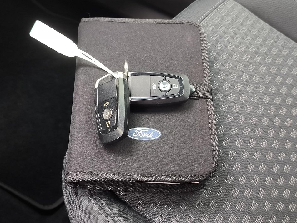 Ford Tourneo Connect 1.5TDCi Trend MAXi 7míst