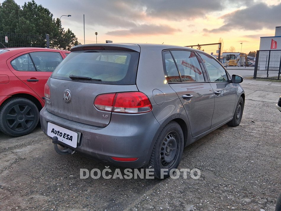 Volkswagen Golf 1.6i 