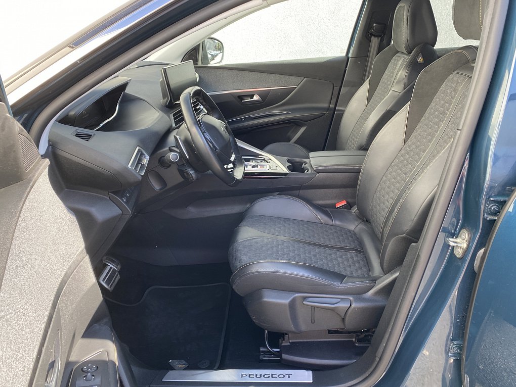 Peugeot 3008 1.2PT Road Trip