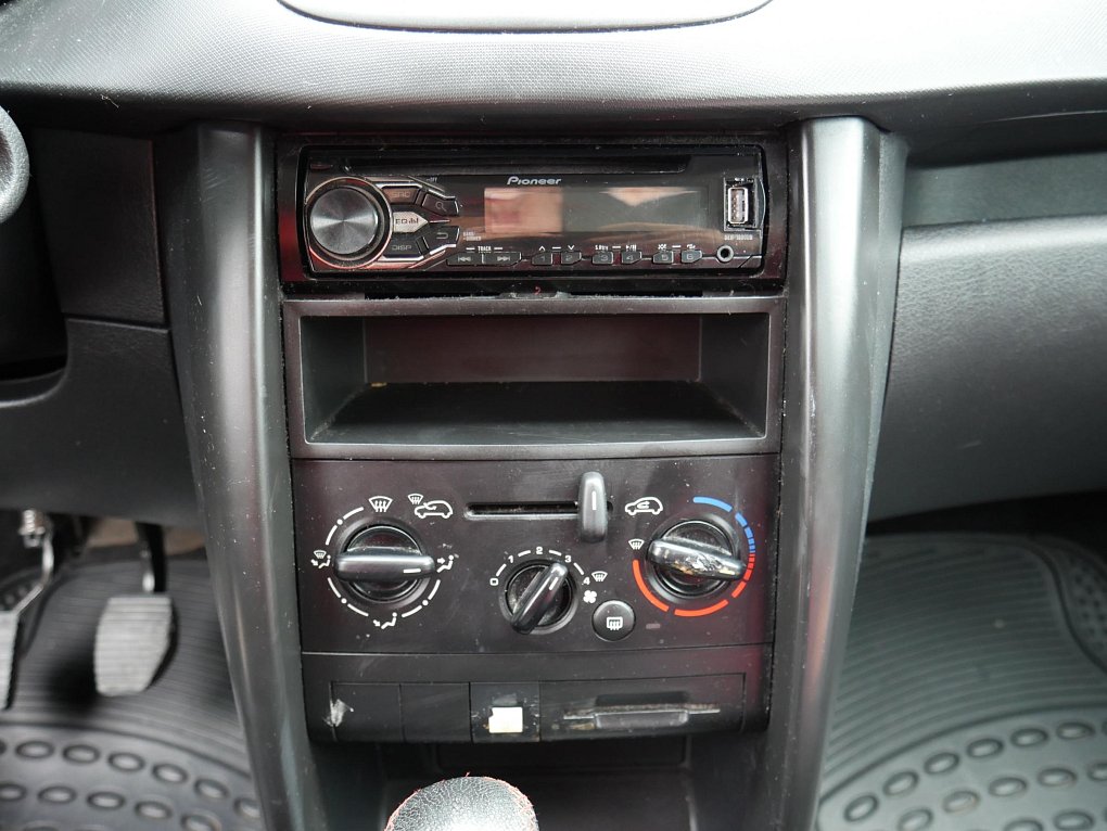 Peugeot 207 1.4i 