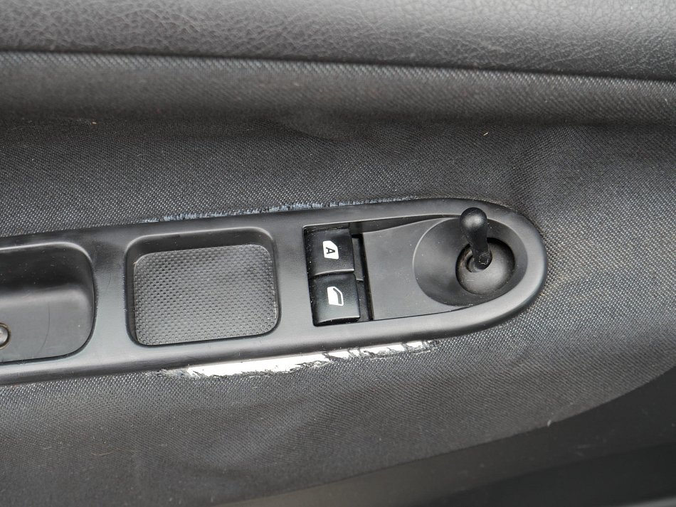 Peugeot 207 1.4i 