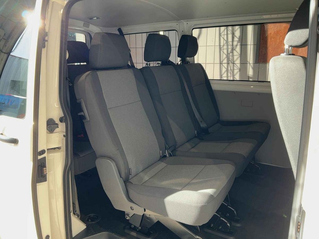 Volkswagen Transporter 2.0TDi  8míst T6