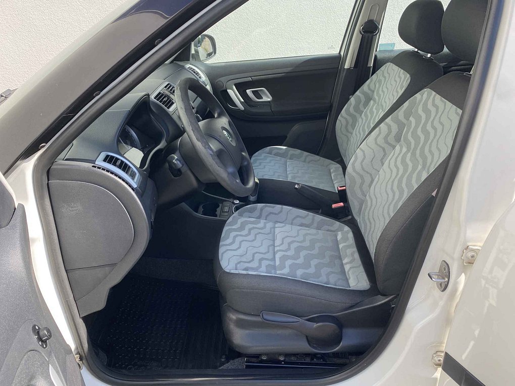 Škoda Fabia II 1.2i Ambiente