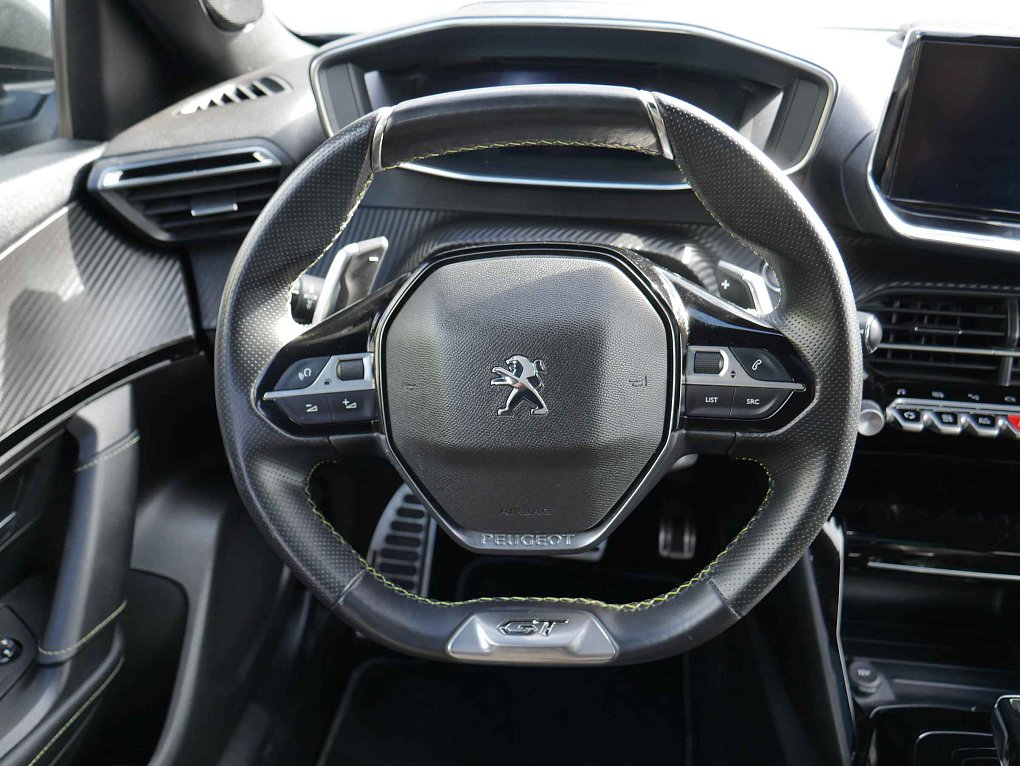 Peugeot 2008 1.2 PT GT