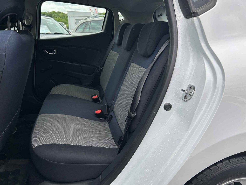 Renault Clio 1.2i 