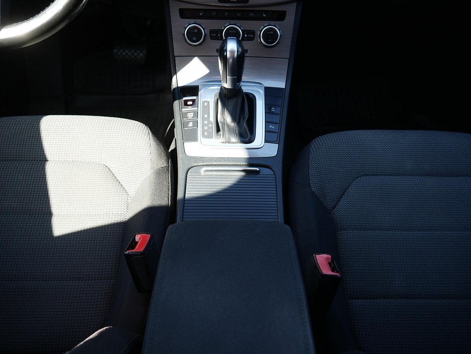 Volkswagen Passat 2.0 TDi 