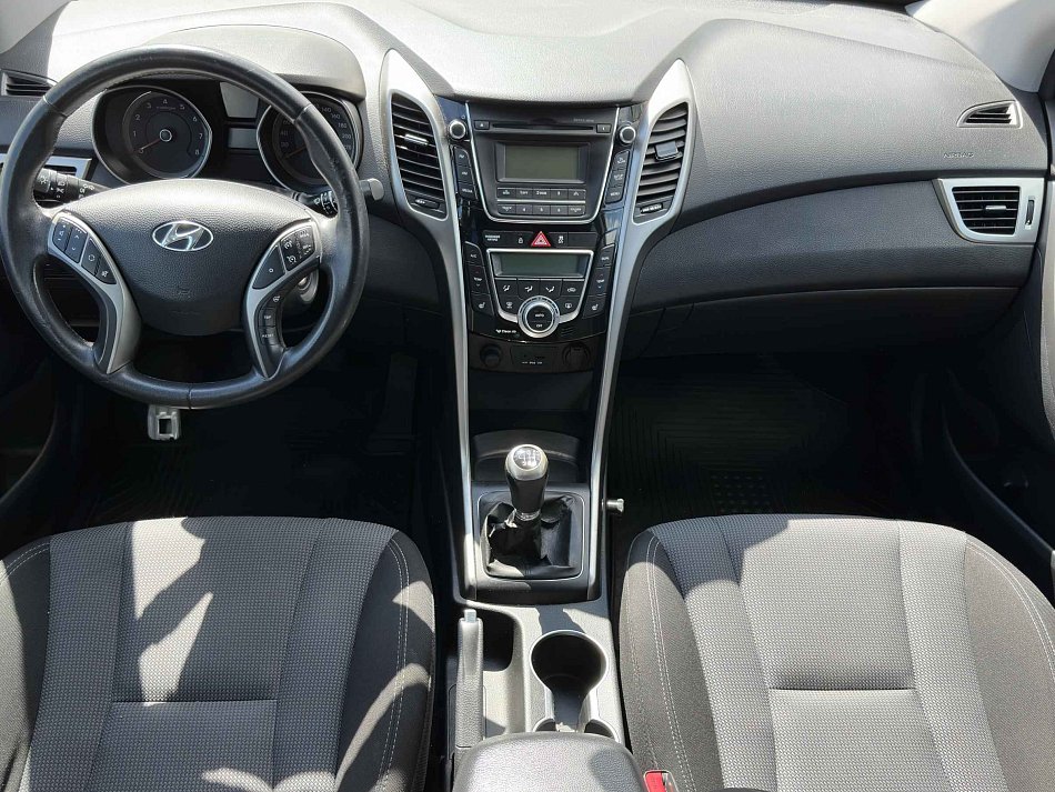 Hyundai I30 1.6i 