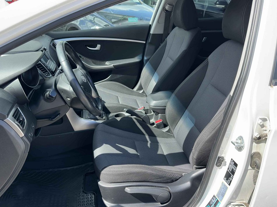 Hyundai I30 1.6i 