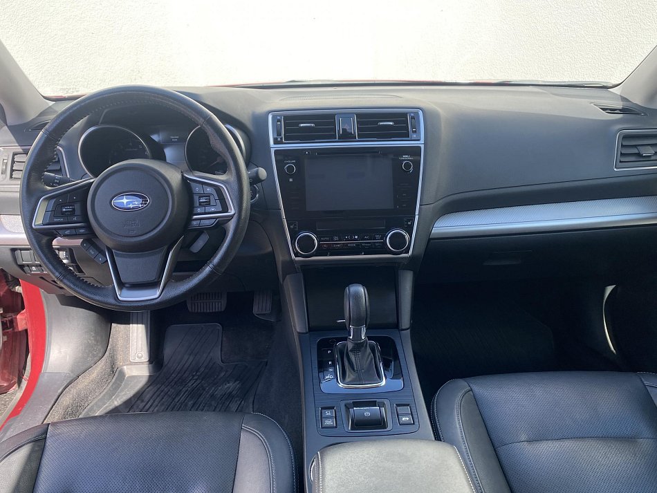 Subaru Outback 2.5 i  AWD