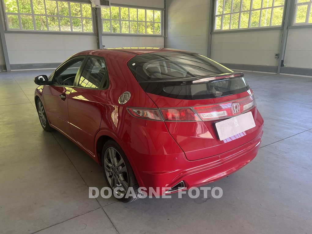 Honda Civic 1.8 i-VTEC 