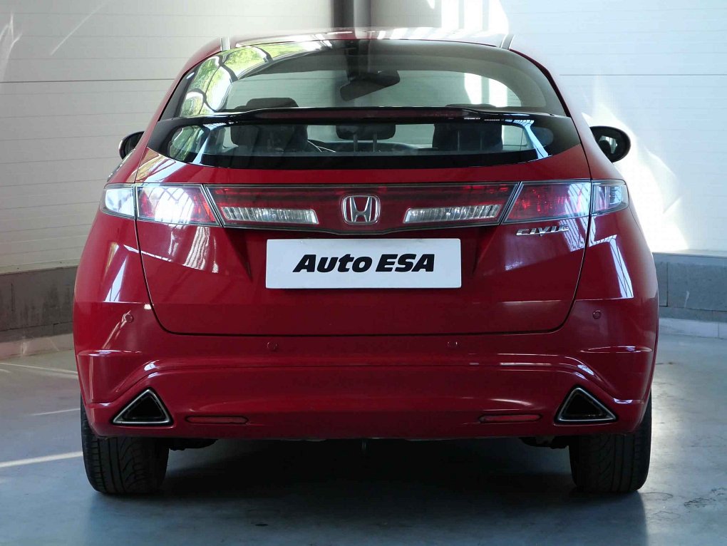 Honda Civic 1.8 i-VTEC 