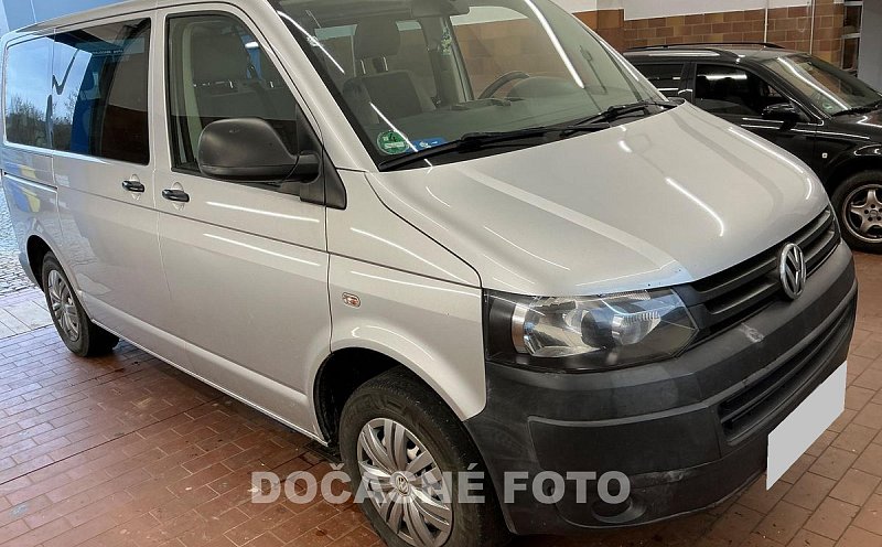 Volkswagen Transporter 2.0TDi  9míst