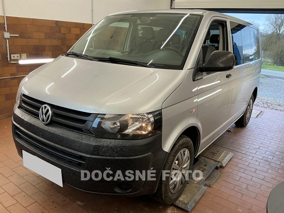 Volkswagen Transporter 2.0TDi  9míst