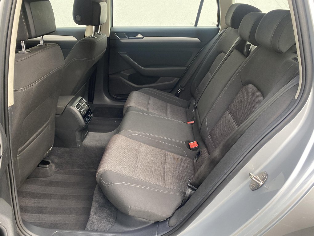 Volkswagen Passat 1.6 TDI 