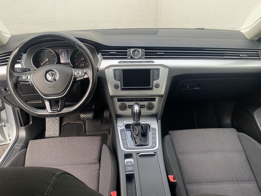Volkswagen Passat 1.6 TDI 
