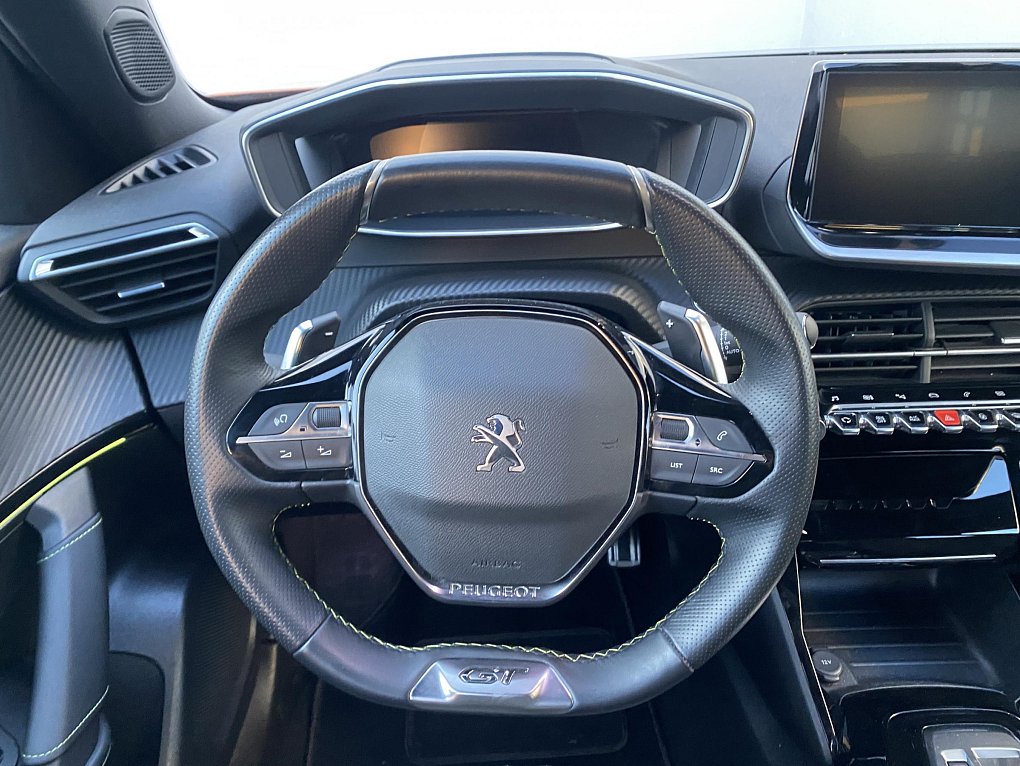 Peugeot 2008 1.2 PT GT
