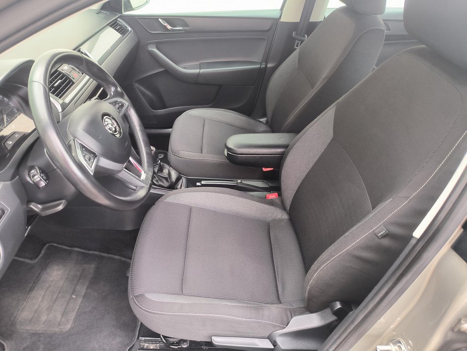 Škoda Rapid 1.2 TSi Ambition Spaceback