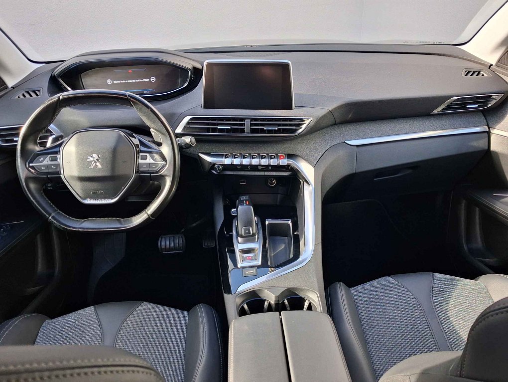 Peugeot 3008 1.2 PT Allure