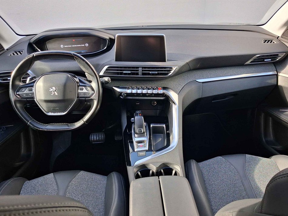 Peugeot 3008 1.2 PT Allure