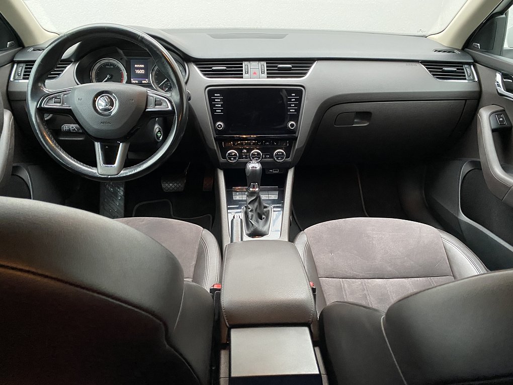 Škoda Octavia III 1.8 TSI L&K