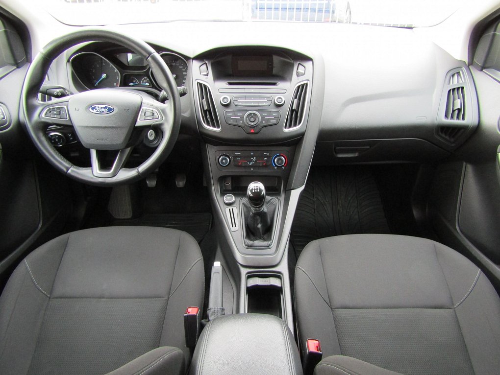 Ford Focus 1.6i 