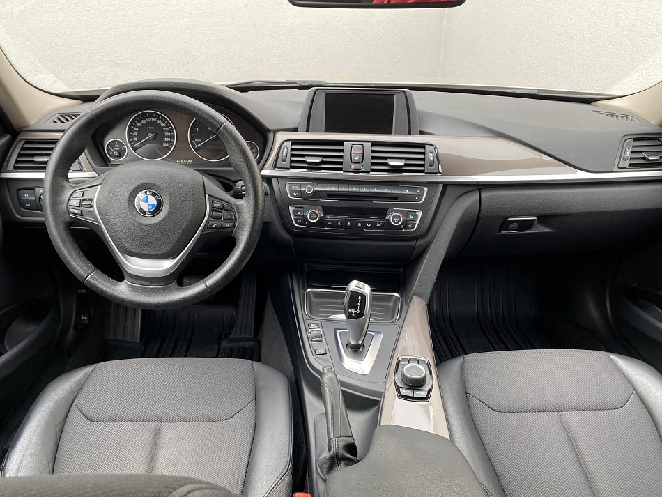 BMW Řada 3 2.0 D Modern 320d xDrive