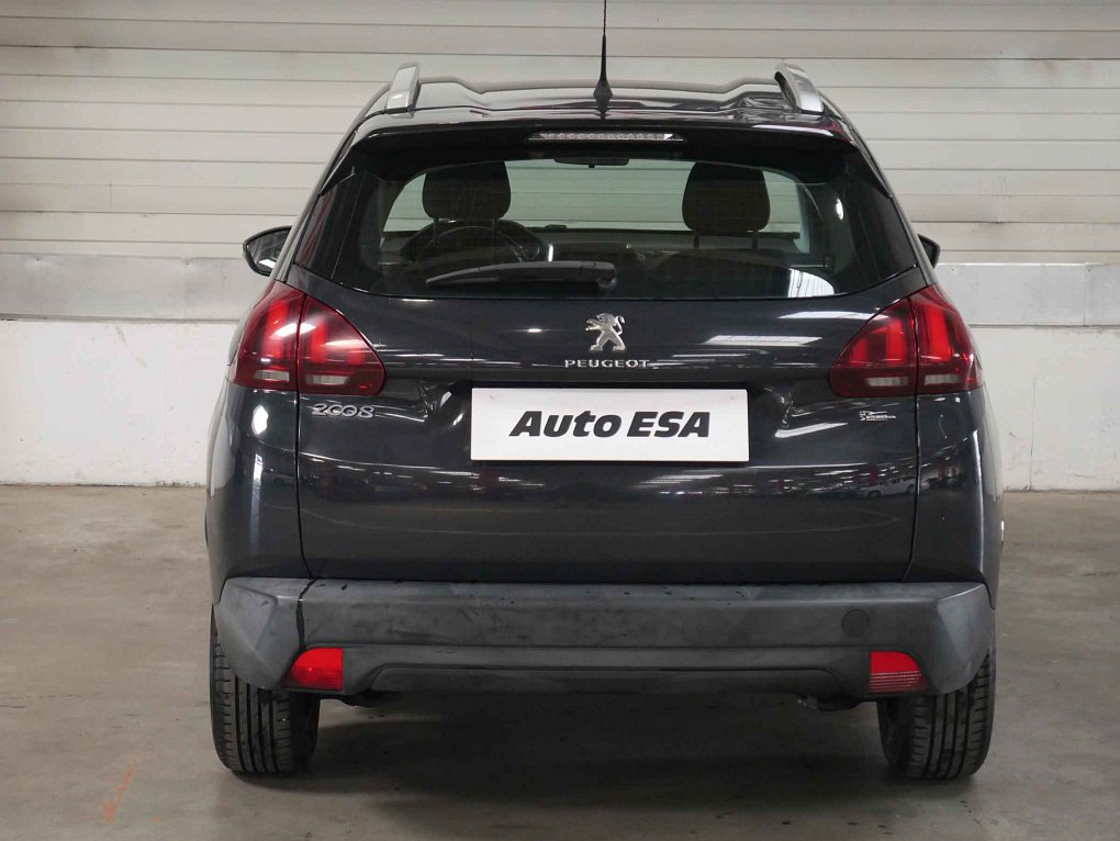 Peugeot 2008 1.2PT 
