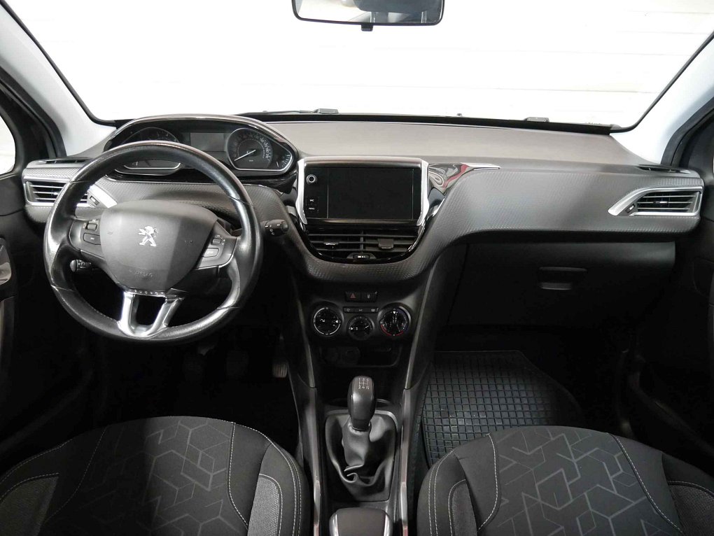 Peugeot 2008 1.2PT 
