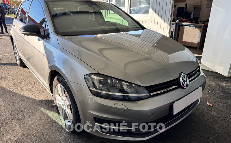 Volkswagen Golf 1.2TSi 