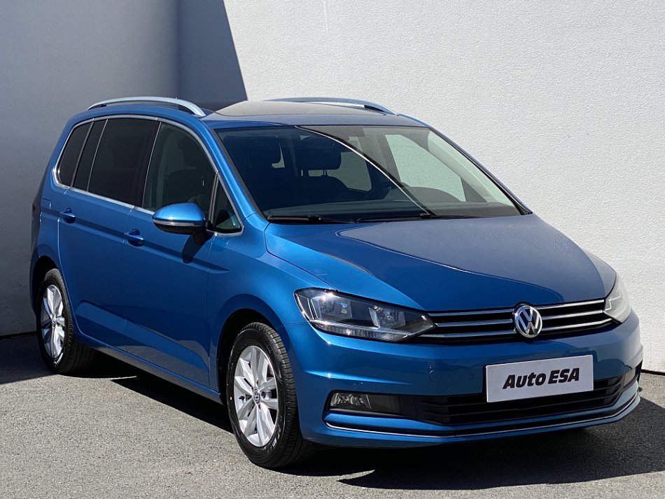 Volkswagen Touran 2.0 TDi Sound