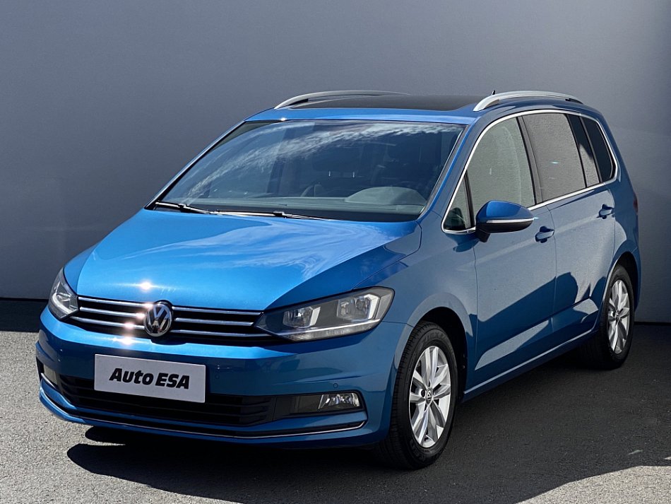 Volkswagen Touran 2.0 TDi Sound