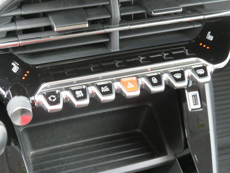 Peugeot 2008 1.5 HDI 