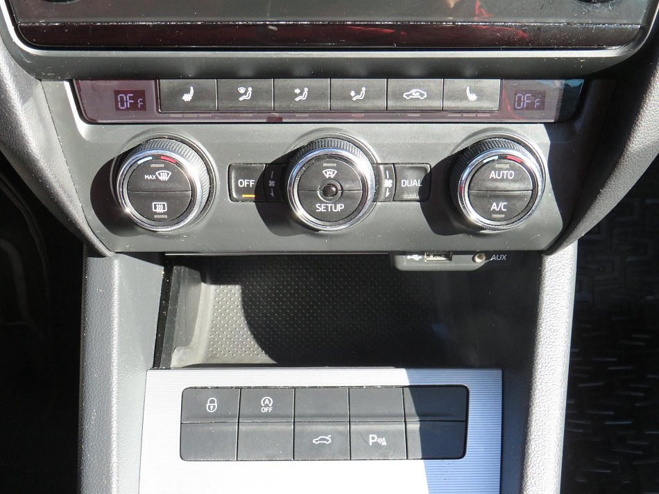 Škoda Octavia III 2.0TDi Elegance