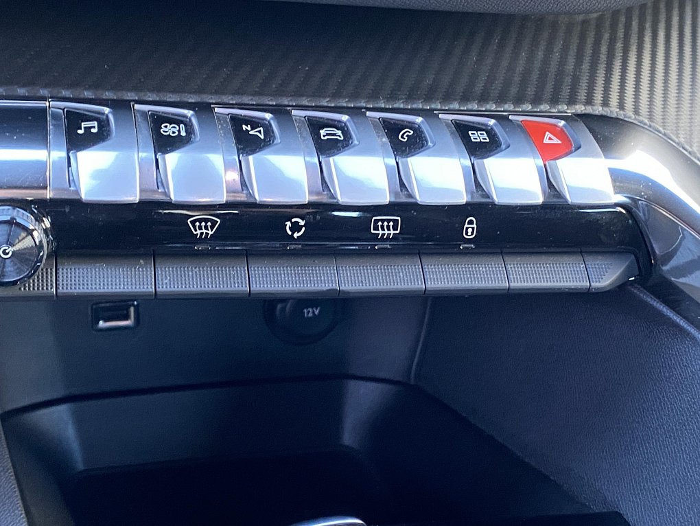 Peugeot 3008 1.2PT Active