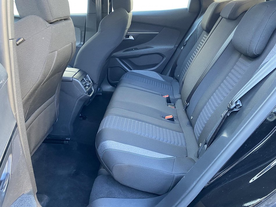 Peugeot 3008 1.2PT Active