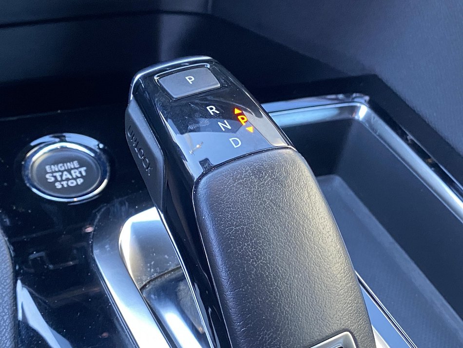 Peugeot 3008 1.2PT Active